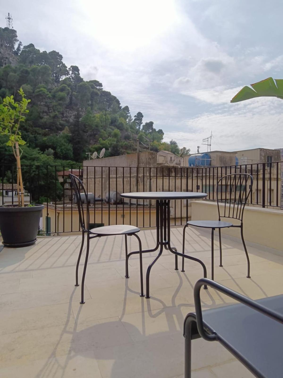 Acciana Rooms Modica Exterior photo